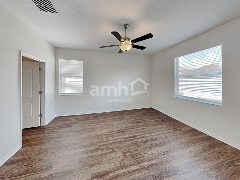 Building Photo - 13159 Royal Pines Ave