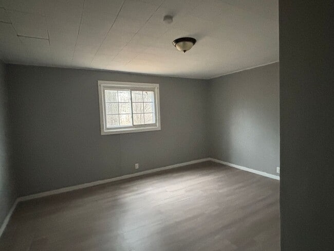 Building Photo - Section 8 Accepted!