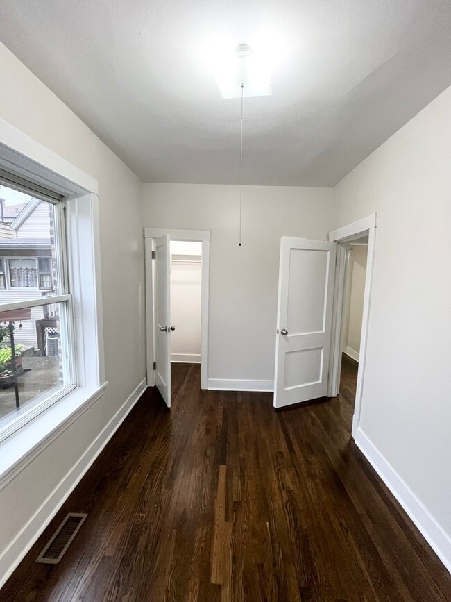 Building Photo - 4108 W Henderson St