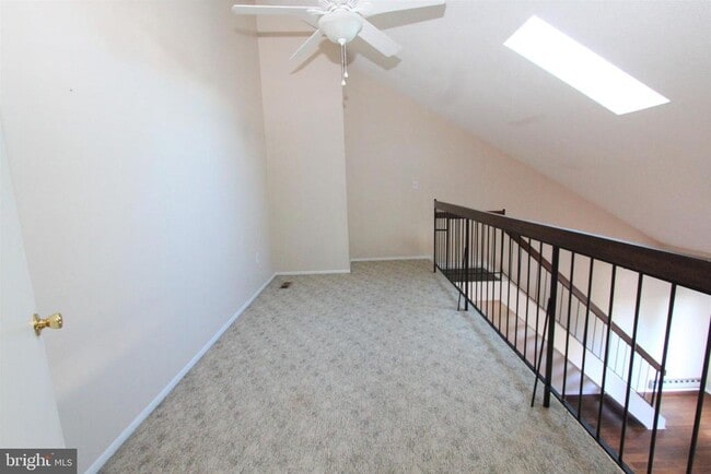 Building Photo - 2202 Aspen Dr