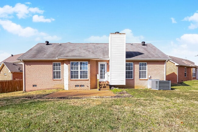 Building Photo - 136 S Birchwood Dr