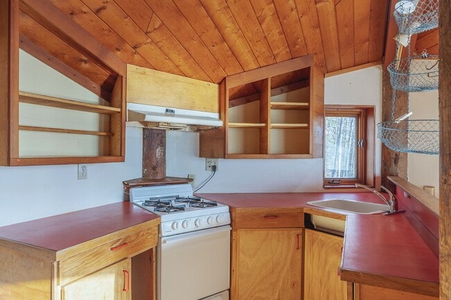 Building Photo - Cozy 2 Bedroom, 1 Bath, With a great Locat...