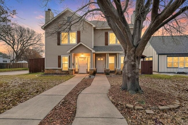 Building Photo - 4803 Birchman Ave