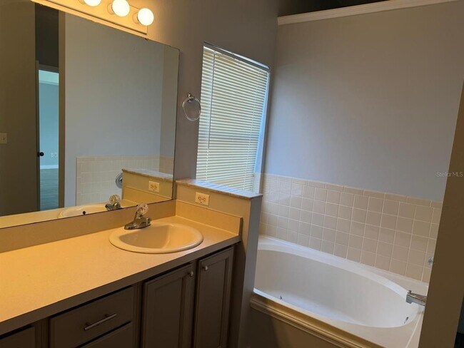 Building Photo - 11527 Wingham Ct