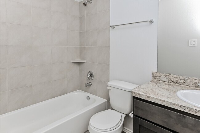 Building Photo - 1031 Imperial Heights Dr