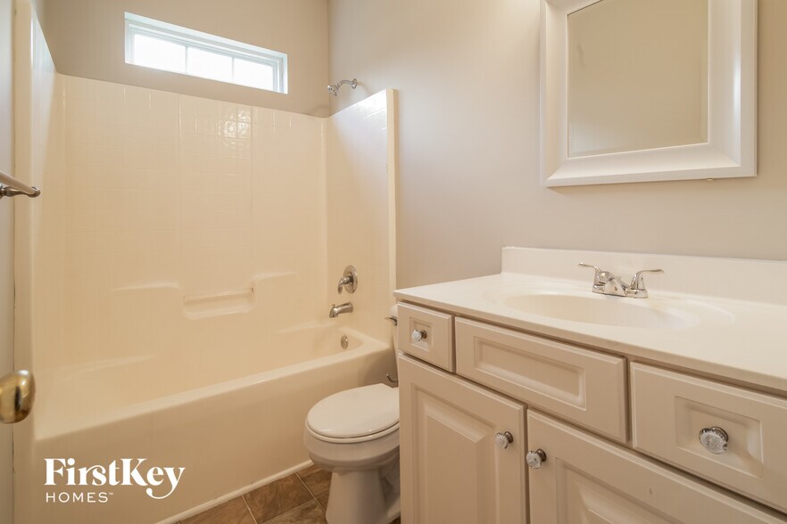 Building Photo - 5102 Village Crier Ln