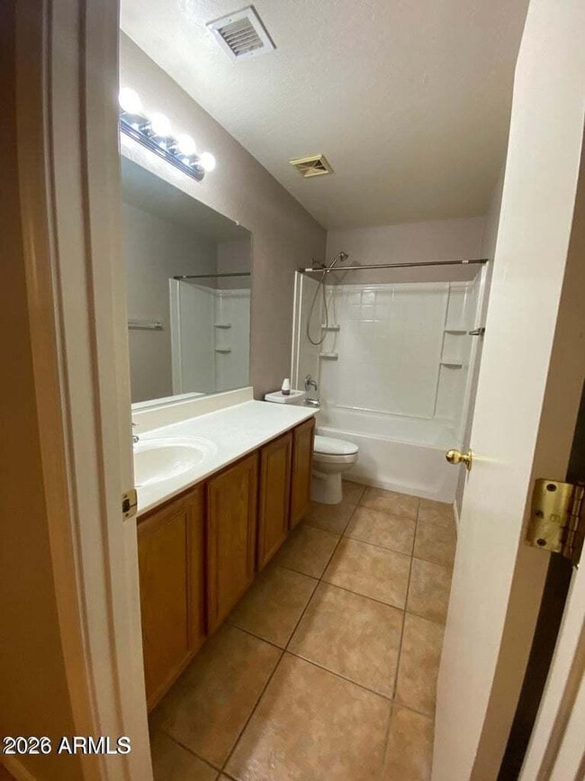 Building Photo - 1847 W Desert Seasons Dr