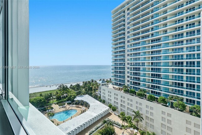 Building Photo - 5055 Collins Ave