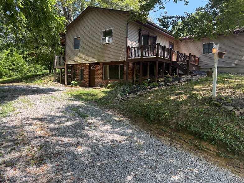 Building Photo - 68247 OH-56