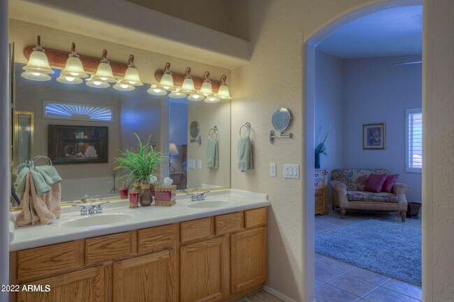 Building Photo - 35714 7th Ave