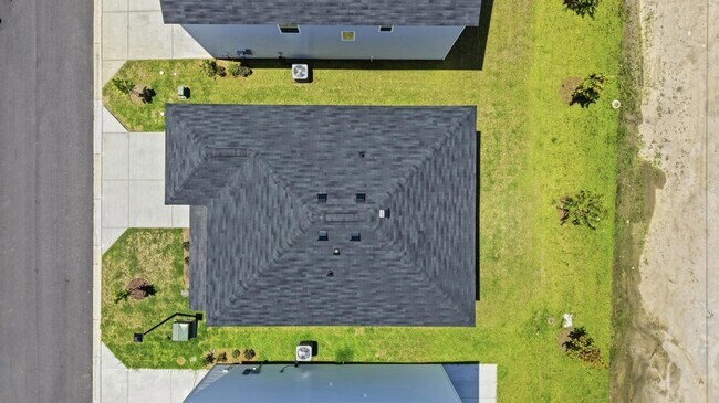 Building Photo - 605 Southwind Way