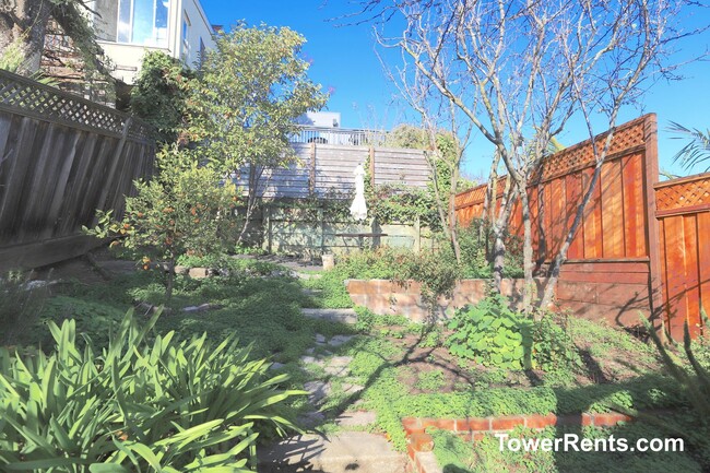 Building Photo - Noe Valley/Dolores Hts: 2 Bedroom+ Office ...