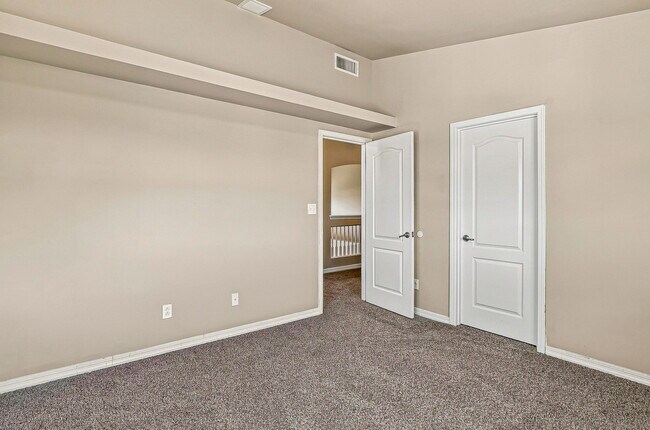 Building Photo - 14384 Alma Point