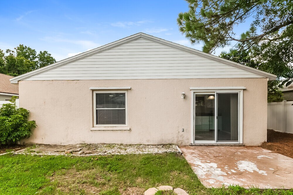 Building Photo - 3575 Chinaberry Ln