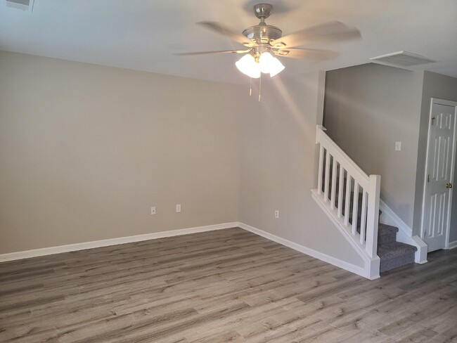 Building Photo - Two Bedroom Townhome in The Townes at Buck...