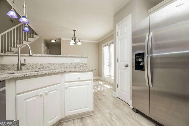 Building Photo - 105 Legend Creek Hollow