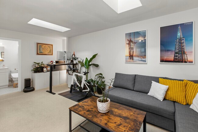 Building Photo - 32A Landers St