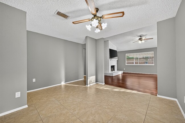 Building Photo - 16355 Sierra Grande Dr