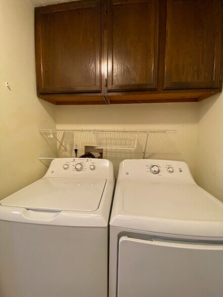 Washer and dryer - 12225 Environmental Dr
