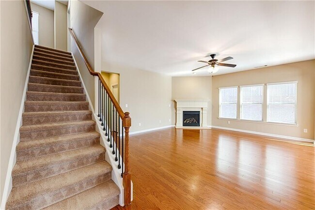 Building Photo - 7245 Rocking Horse Ln