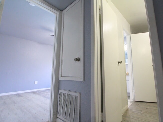 Building Photo - 260 El Dorado Blvd