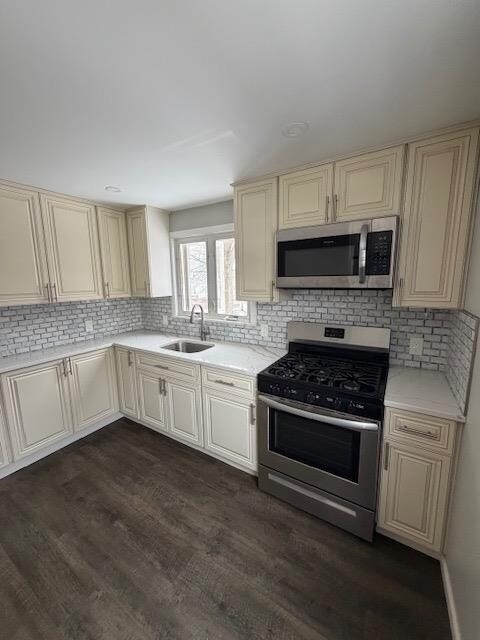 Building Photo - 531 Walnut St