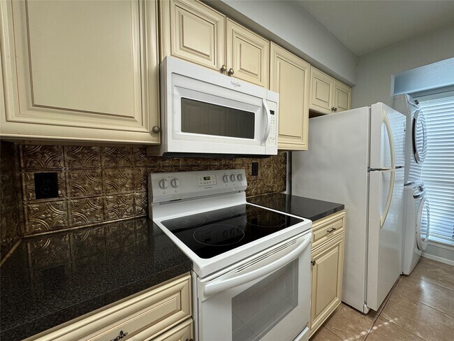 Building Photo - 4001 E NASA Pkwy