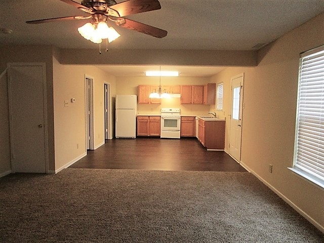 Building Photo - 8845 Limberlost Ct