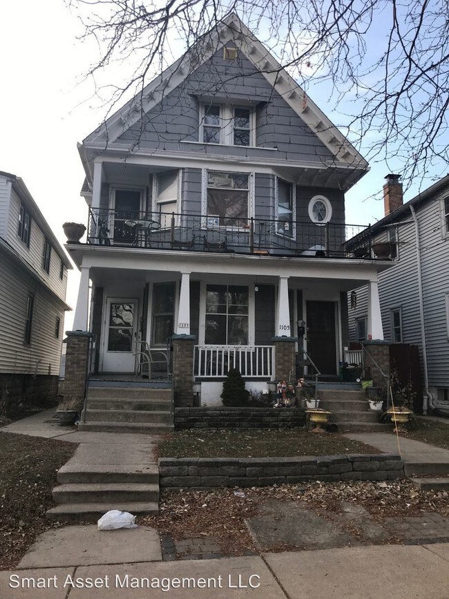Primary Photo - 1105-1107 S 33rd St