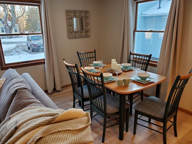 Building Photo - 7421 Washington St