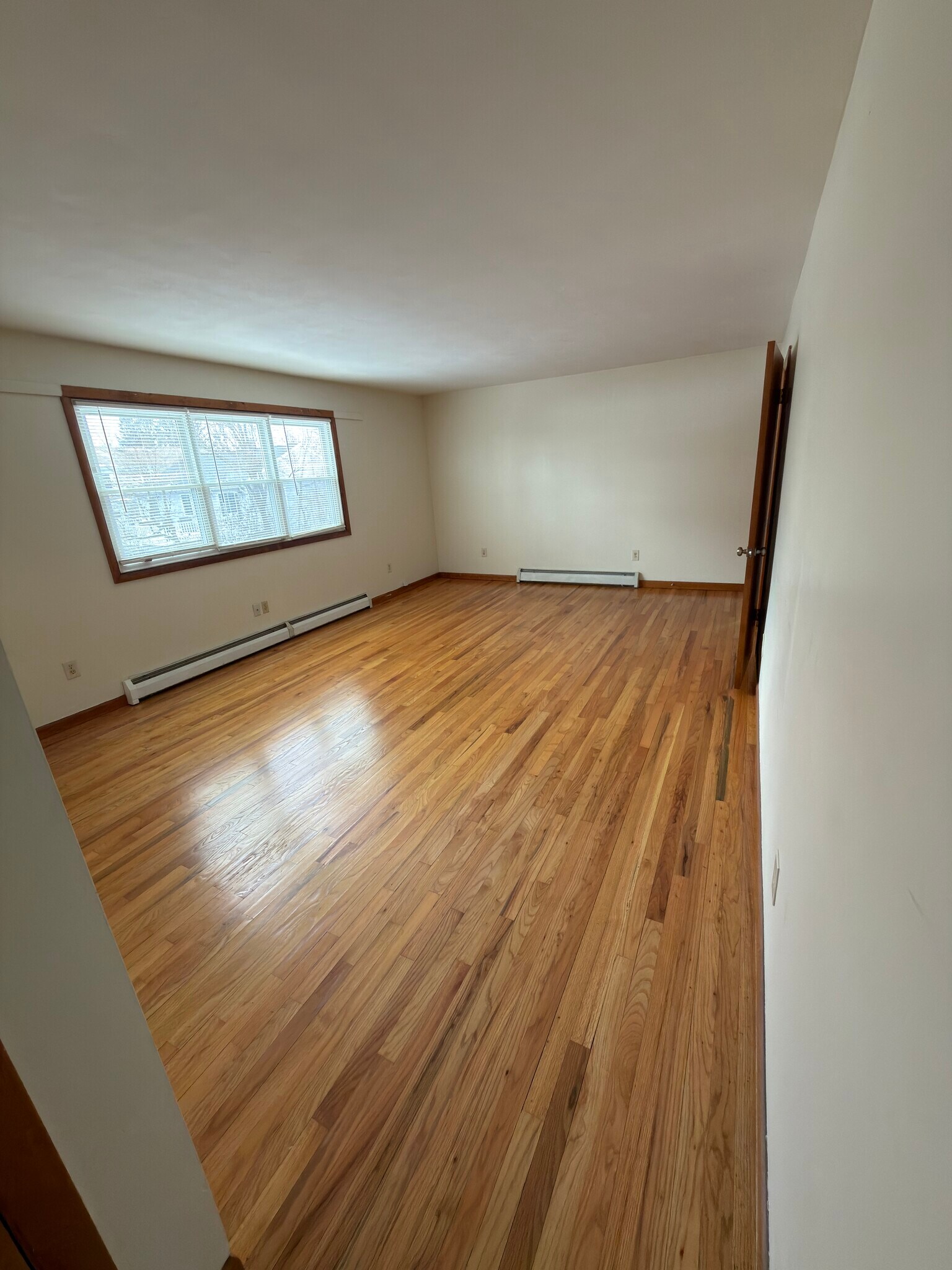 Building Photo - 12 Hilltop Ave