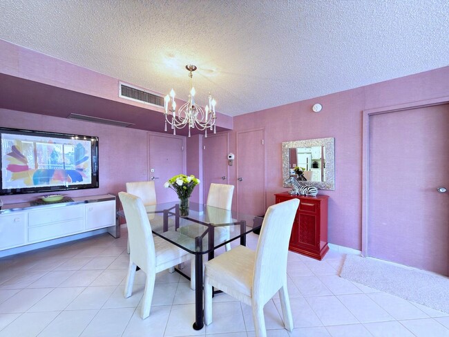 Building Photo - 3546 S Ocean Blvd