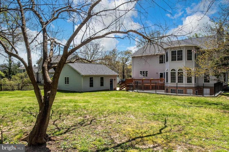 Building Photo - 2725 Oldewood Dr