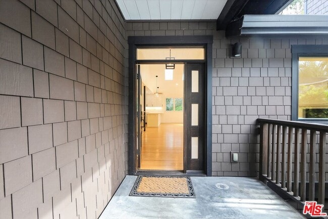 Building Photo - 502 Chapman Dr