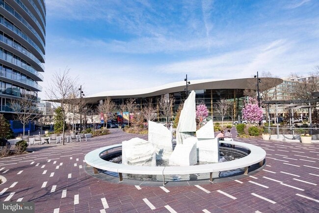 Building Photo - 1311 Delaware Ave SW