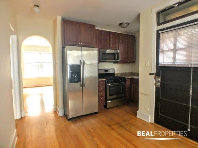 Building Photo - 1 bedroom in CHICAGO IL 60625