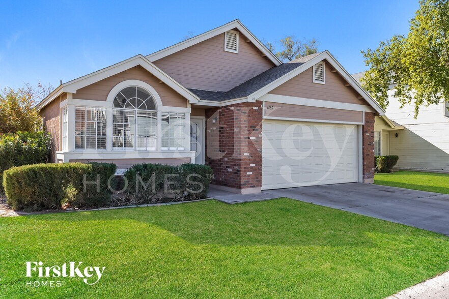 Building Photo - 5039 W Chicago Cir S