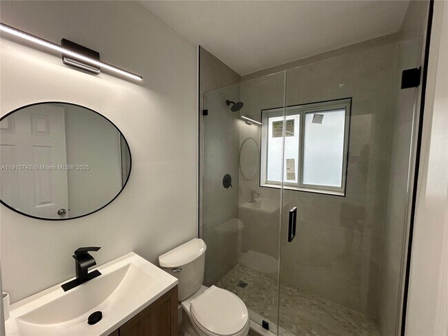 Building Photo - 2292 NW 26th St