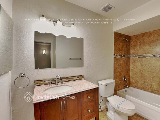 Building Photo - 2831 S Don Luis Cir