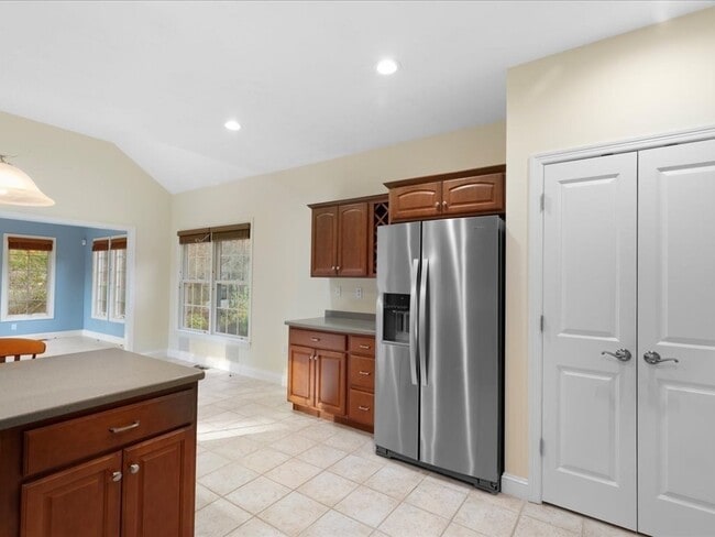 Building Photo - 32 Silver Brook Ln