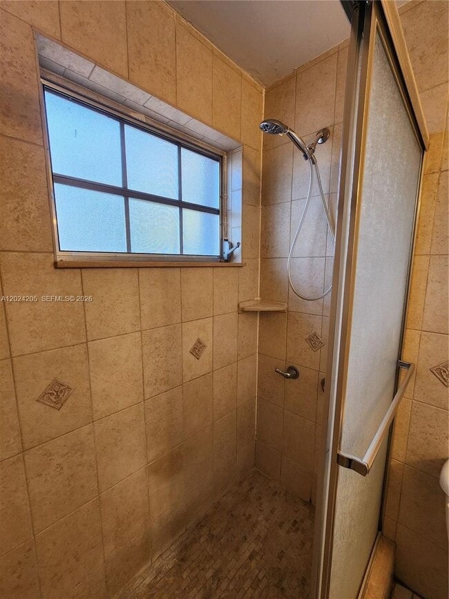 Building Photo - 120 SW 80th Ave