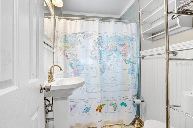 Building Photo - 6703 N River Blvd