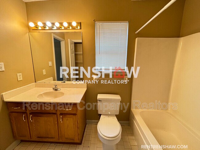 Building Photo - 9289 Grove Manor Dr