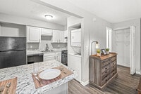 Building Photo - Reflections Apartments