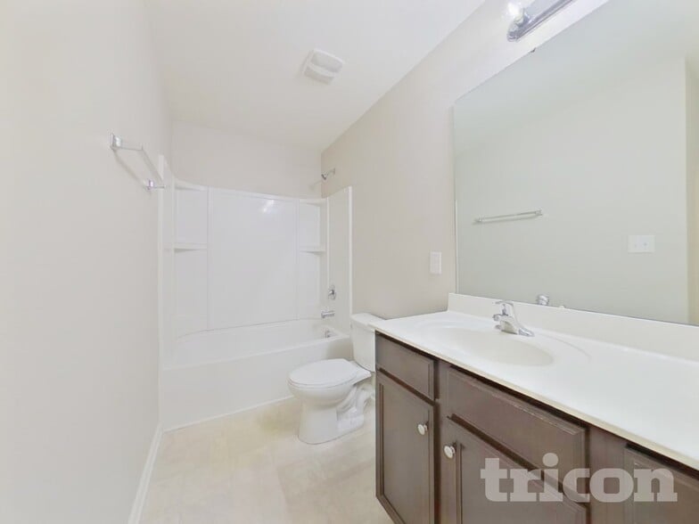 Building Photo - 4936 Broad Leaf Ct