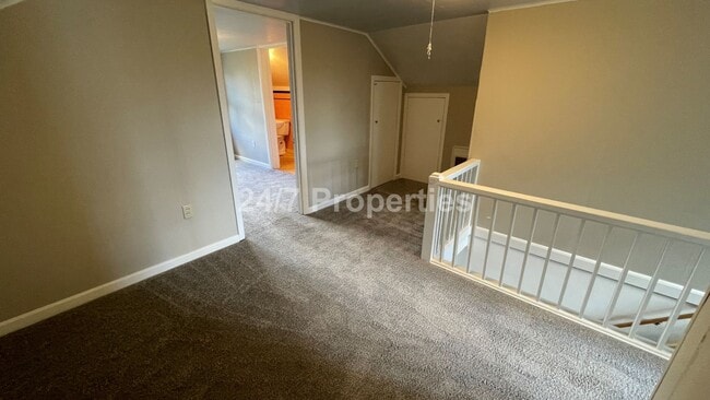 Building Photo - Rustic and Updated 3BD | 1.5 BA  Farmhouse with Large Shop!