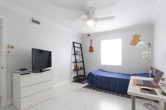 Building Photo - 49 Majorca Ave