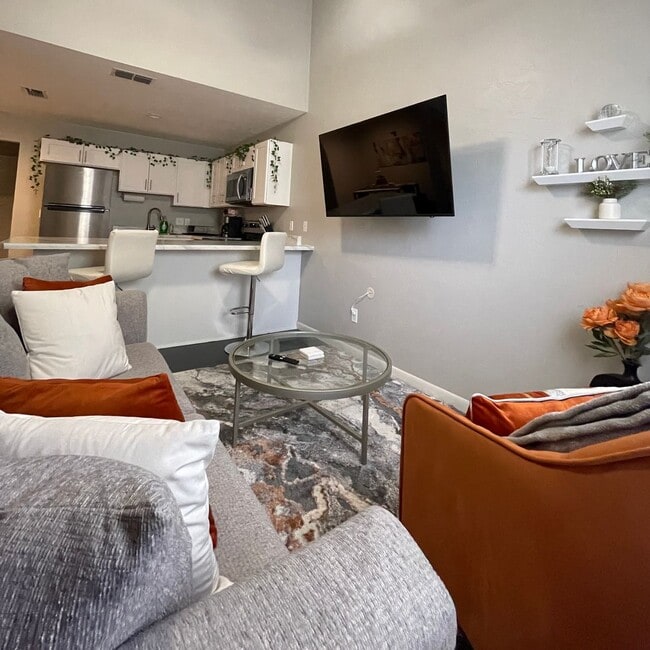 Building Photo - Spacious 2/2 Partially Furnished Close to FSU, FAMU. Available May 1, 2026.