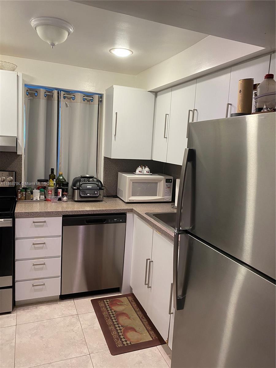 Building Photo - 200 177th Dr