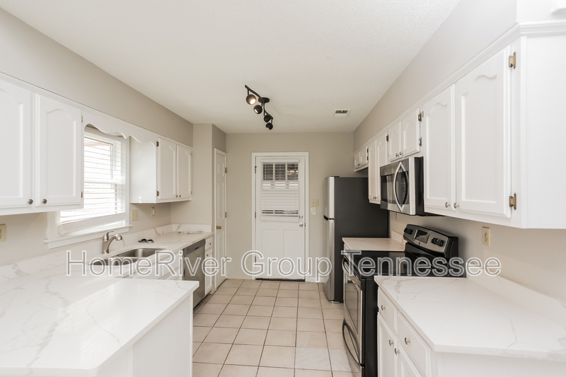 Building Photo - 7883 Freehold Dr